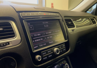 Подержанный автомобиль Volkswagen Touareg 2017 года (11 фото)