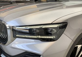 Подержанный автомобиль Geely Monjaro 2024 года (7 фото)