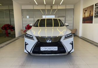 Подержанный автомобиль Lexus RX 2017 года (2 фото)