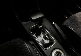 Подержанный автомобиль Mitsubishi Outlander 2013 года (10 фото)