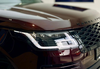 Подержанный автомобиль Land Rover Range Rover 2019 года (2 фото)
