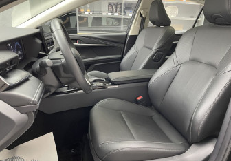 Новый Toyota Camry Sedan 2024 (11 фото)