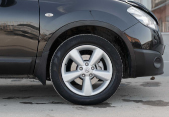 Подержанный автомобиль Nissan Qashqai 2011 года (9 фото)