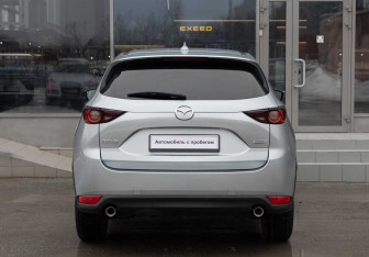 Подержанный автомобиль Mazda CX-5 2018 года (6 фото)