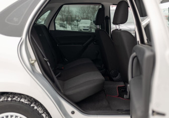 Подержанный автомобиль LADA (ВАЗ) Granta Sedan 2014 года (16 фото)