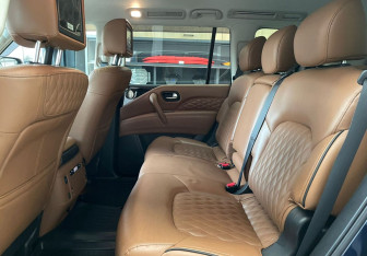 Подержанный автомобиль Infiniti QX80 2021 года (14 фото)