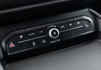 Подержанный автомобиль Haval F7 2019 года (15 фото)