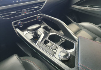 Подержанный автомобиль Geely Tugella 2021 года (10 фото)