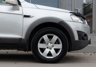 Подержанный автомобиль Chevrolet Captiva 2013 года (9 фото)