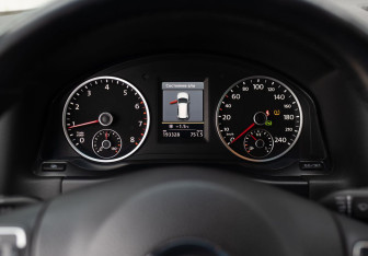 Подержанный автомобиль Volkswagen Tiguan 2012 года (13 фото)