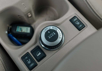 Подержанный автомобиль Nissan X-Trail 2018 года (16 фото)