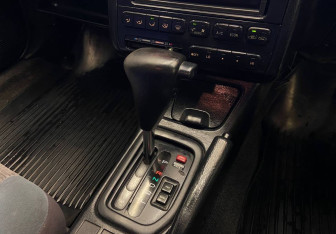 Подержанный автомобиль Toyota Corona Sedan 1993 года (8 фото)