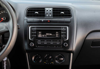 Подержанный автомобиль Volkswagen Polo Sedan 2019 года (13 фото)