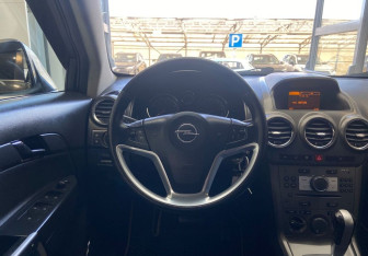 Подержанный автомобиль Opel Antara 2010 года (16 фото)