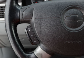 Подержанный автомобиль Chevrolet Lacetti Sedan 2008 года (12 фото)