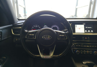 Подержанный автомобиль Kia Optima Sedan 2019 года (9 фото)