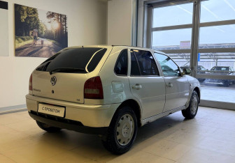 Подержанный автомобиль Volkswagen Pointer 2005 года (6 фото)