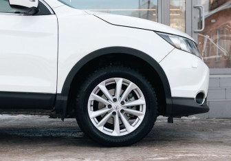 Подержанный автомобиль Nissan Qashqai 2014 года (9 фото)