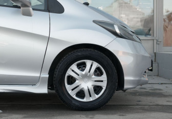 Подержанный автомобиль Honda Freed 2010 года (9 фото)