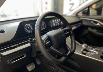 Подержанный автомобиль Omoda C5 2023 года (8 фото)