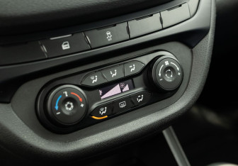 Подержанный автомобиль LADA (ВАЗ) Vesta Sedan 2016 года (14 фото)