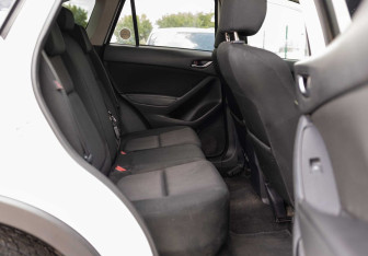 Подержанный автомобиль Mazda CX-5 2013 года (18 фото)