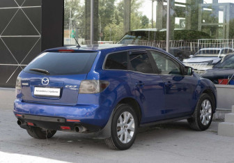 Подержанный автомобиль Mazda CX-7 2007 года (5 фото)