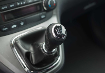 Подержанный автомобиль Honda CR-V 2008 года (15 фото)