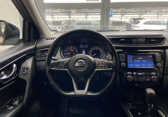 Подержанный автомобиль Nissan Qashqai 2020 года (16 фото)