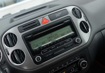 Подержанный автомобиль Volkswagen Tiguan 2010 года (14 фото)