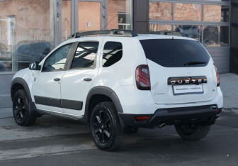 Подержанный автомобиль Renault Duster 2018 года (7 фото)