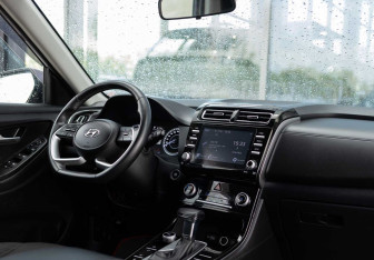 Подержанный автомобиль Hyundai Creta 2021 года (10 фото)