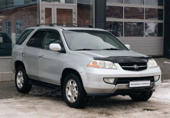 Подержанный автомобиль Acura MDX 2001 года (3 фото)