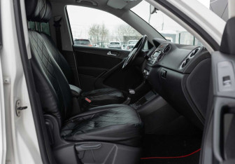 Подержанный автомобиль Volkswagen Tiguan 2010 года (20 фото)