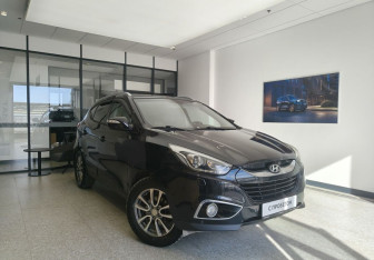 Подержанный автомобиль Hyundai ix35 2014 года (3 фото)
