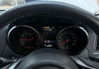 Подержанный автомобиль Subaru Legacy Sedan 2018 года (16 фото)