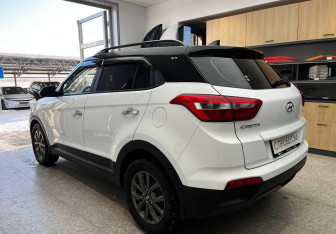 Подержанный автомобиль Hyundai Creta 2021 года (7 фото)