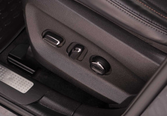 Подержанный автомобиль Exeed TXL 2023 года (19 фото)