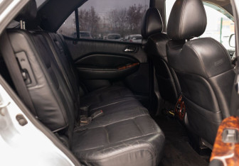 Подержанный автомобиль Acura MDX 2001 года (21 фото)