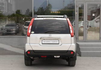 Подержанный автомобиль Nissan X-Trail 2013 года (6 фото)