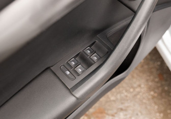 Подержанный автомобиль Skoda Octavia Liftback 2019 года (18 фото)