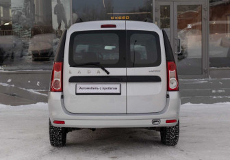 Подержанный автомобиль LADA (ВАЗ) Largus Wagon 2020 года (6 фото)