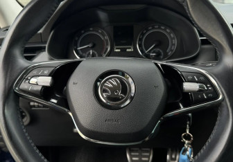 Подержанный автомобиль Skoda Rapid Liftback 2020 года (10 фото)