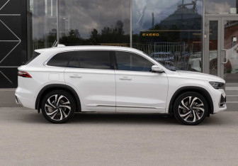 Подержанный автомобиль Geely Monjaro 2023 года (4 фото)