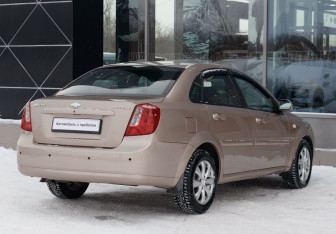 Подержанный автомобиль Chevrolet Lacetti Sedan 2008 года (5 фото)