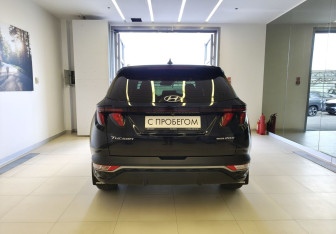 Подержанный автомобиль Hyundai Tucson 2022 года (5 фото)