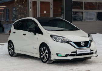 Подержанный автомобиль Nissan Note 2019 года (3 фото)