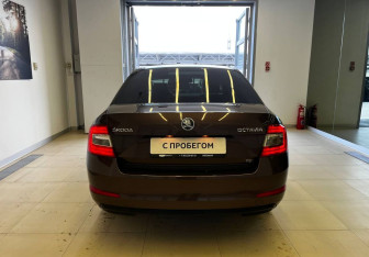 Подержанный автомобиль Skoda Octavia Wagon 2013 года (6 фото)