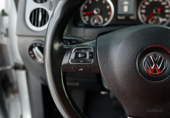 Подержанный автомобиль Volkswagen Tiguan 2012 года (12 фото)