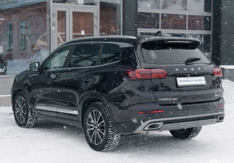 Подержанный автомобиль Chery Tiggo 8 Pro 2022 года (7 фото)